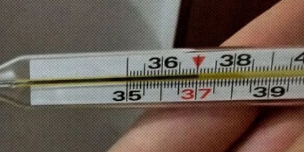 人类体温为什么是37°℃，而不是27℃或者47℃？